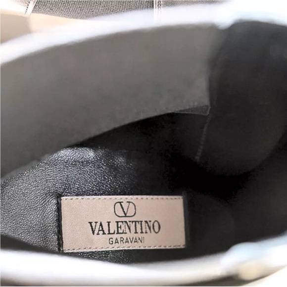 Valentino Garavani Rockstud Buckle Ankle Booties Black Size 38 EU (US 8), Boots - Picture 12 of 17